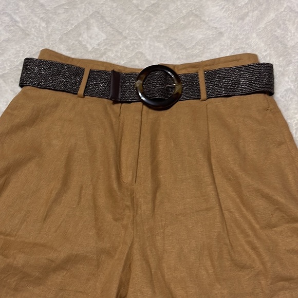 Zara tan linen pleated front belted shorts high waisted size large - Picture 2 of 16